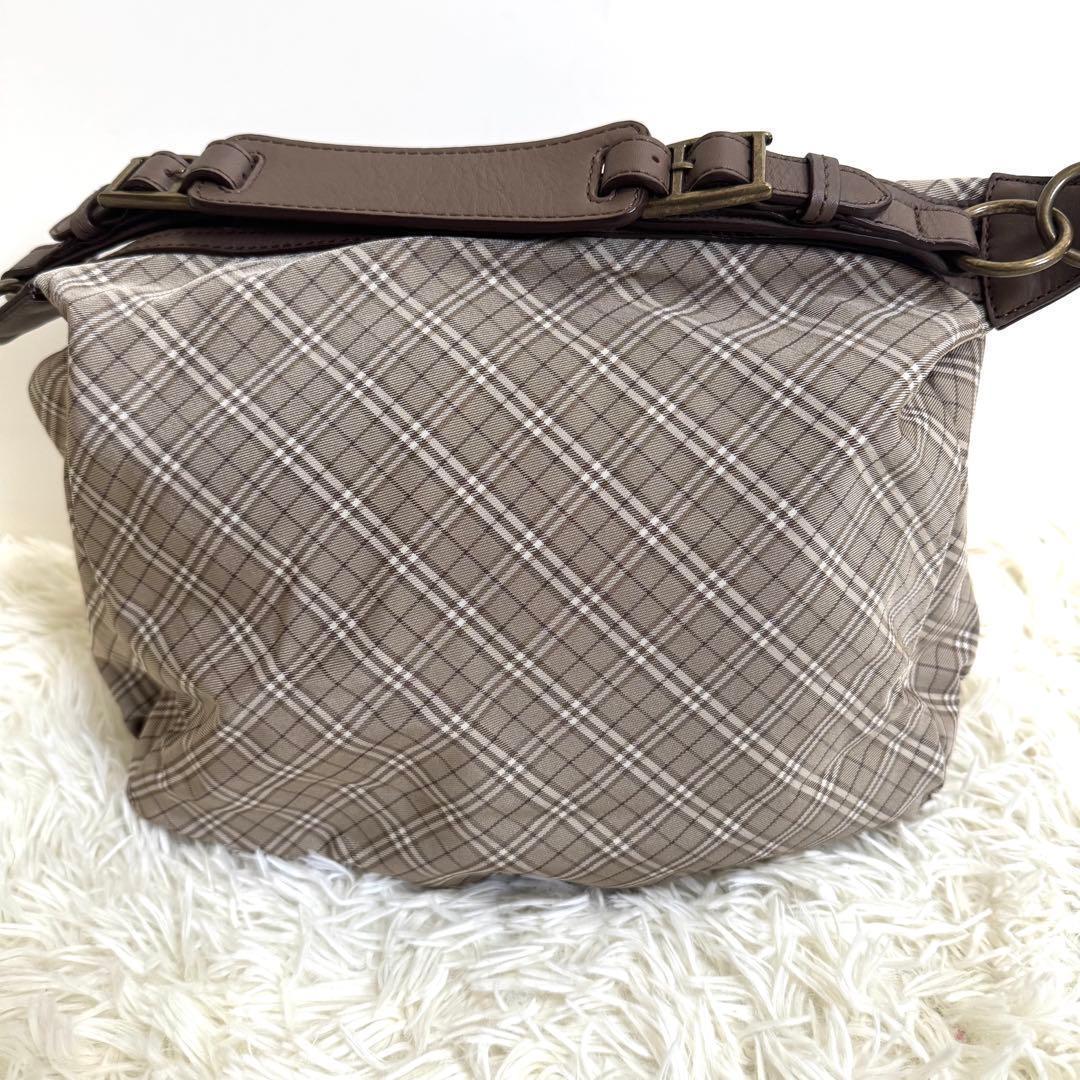 【新品同様】バーバリーブルーレーベル　ワンショルダー　バッグ　ロゴ