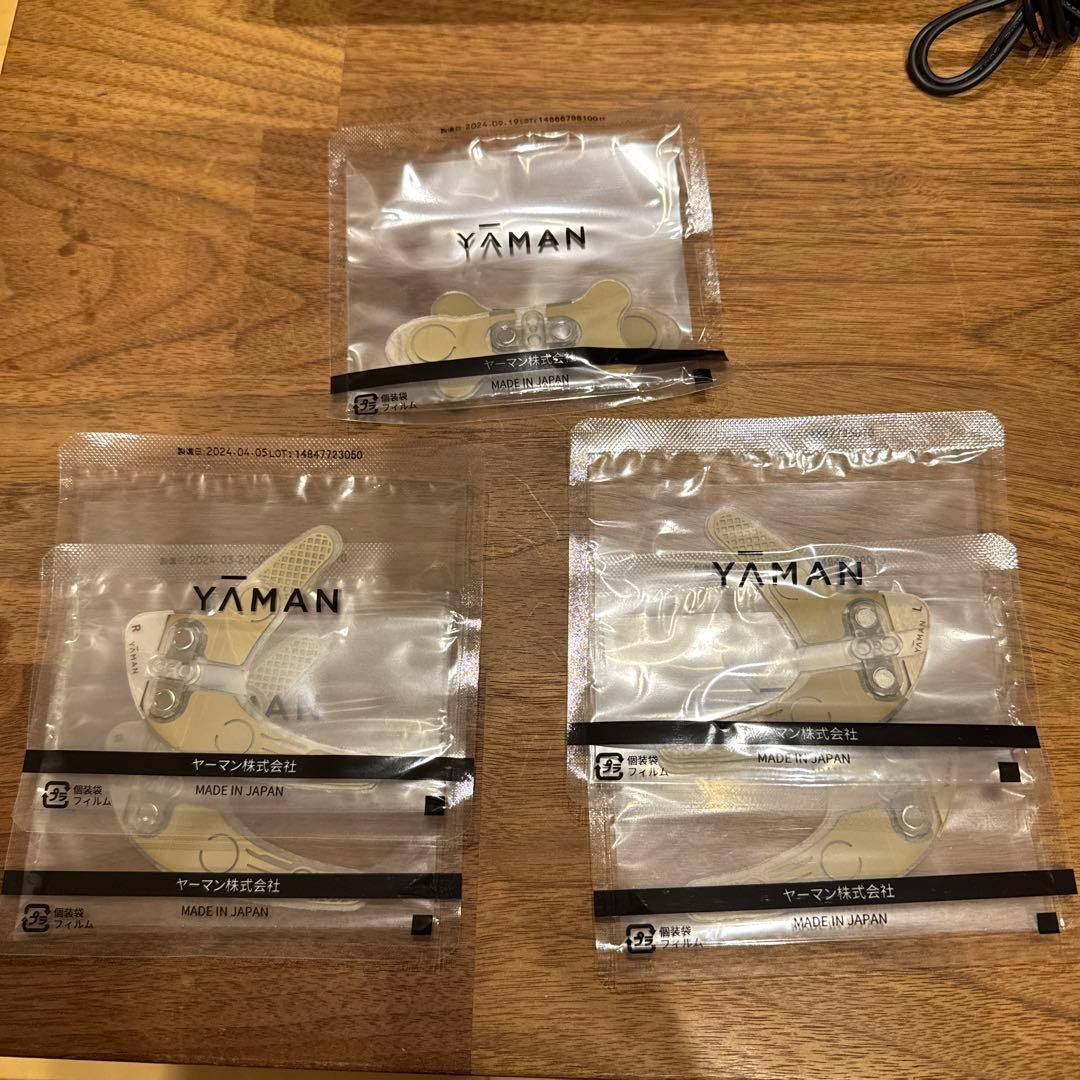 ち*び様 YAMAN デザインリフトモア　本体＋目元シート×5 ほうれい線×4