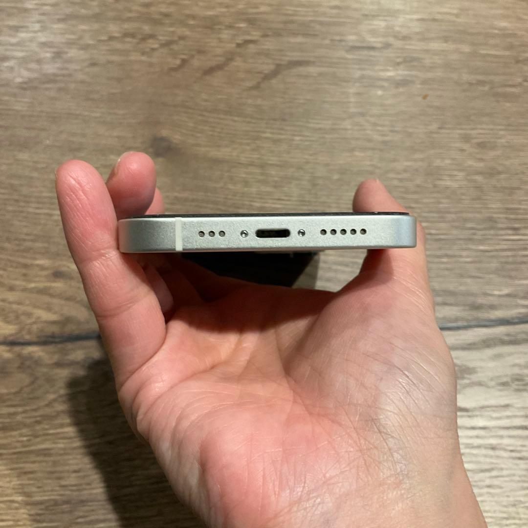 美品　iPhone14 128GB