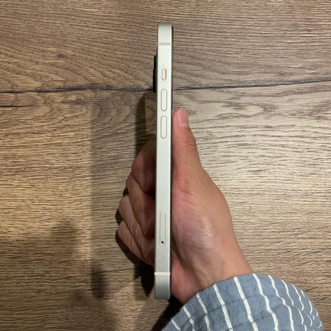 美品　iPhone14 128GB