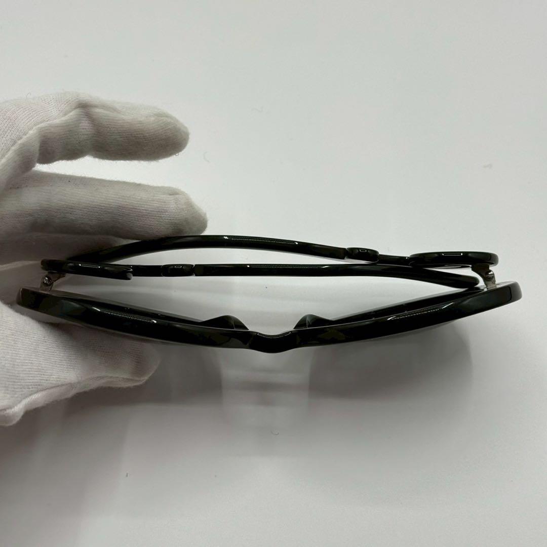 【廃盤品】プラダ バタフライ ミニマルバロック サングラス 黒 カラーレンズ