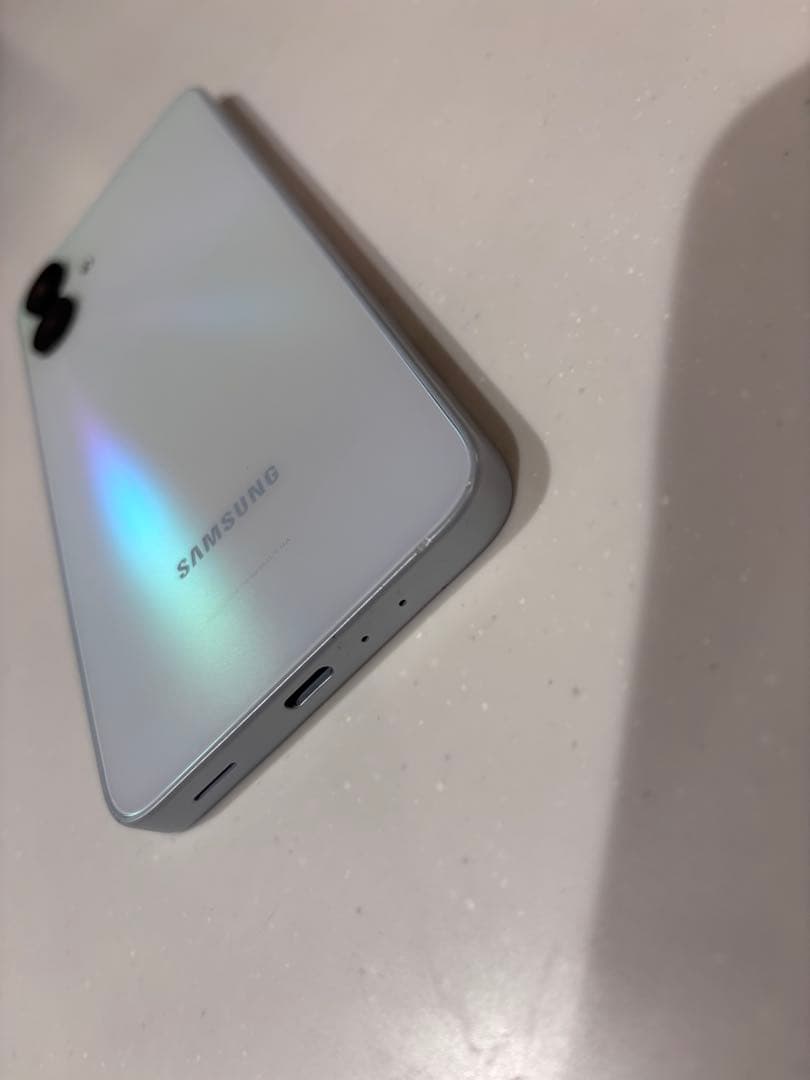 Samsung Galaxy A25 5G ホワイト