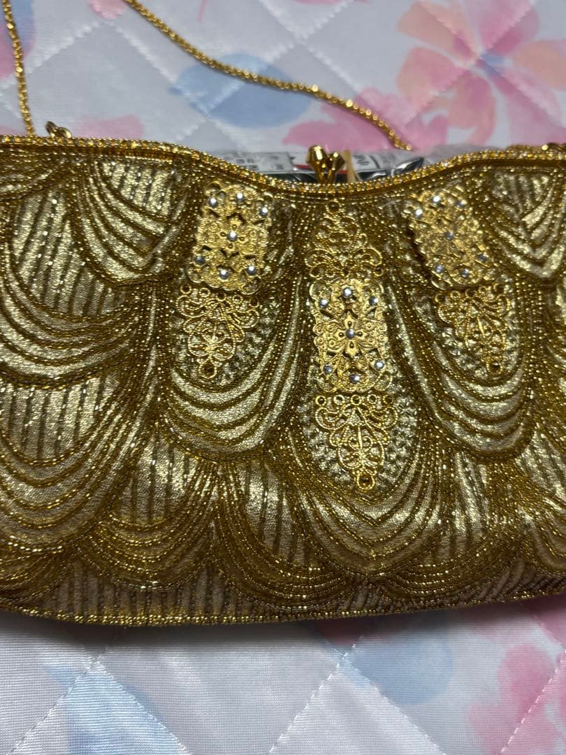 ビーズ刺繍 ゴールド クラッチバッグ