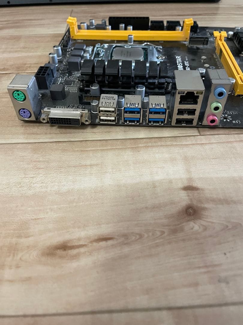 BIOSTAR TB250-BTC マザーボード