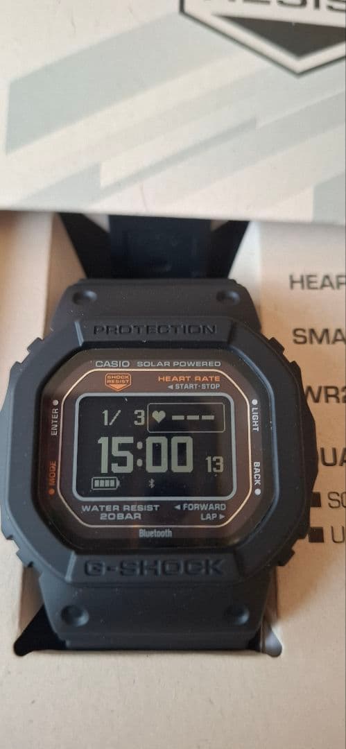 ピンクの猫CASIO G-SHOCK DW-H5600-1JR