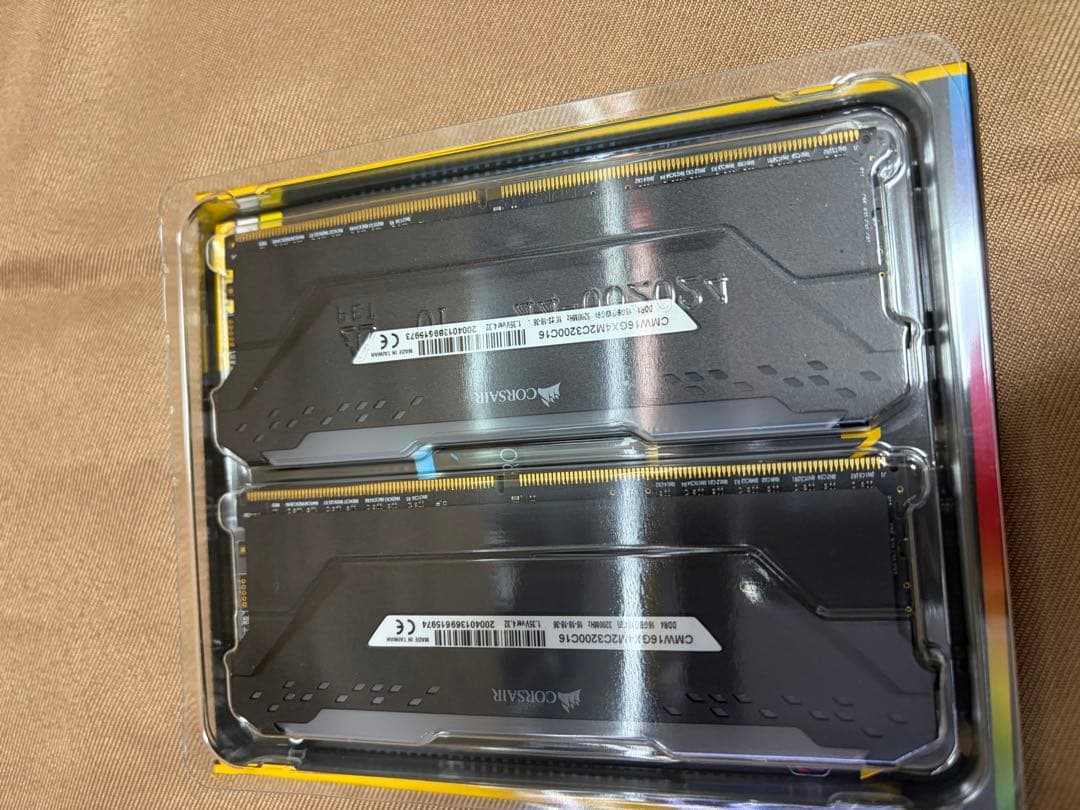 CORSAIR VENGEANCE RGB PRO DDR4 8G×2