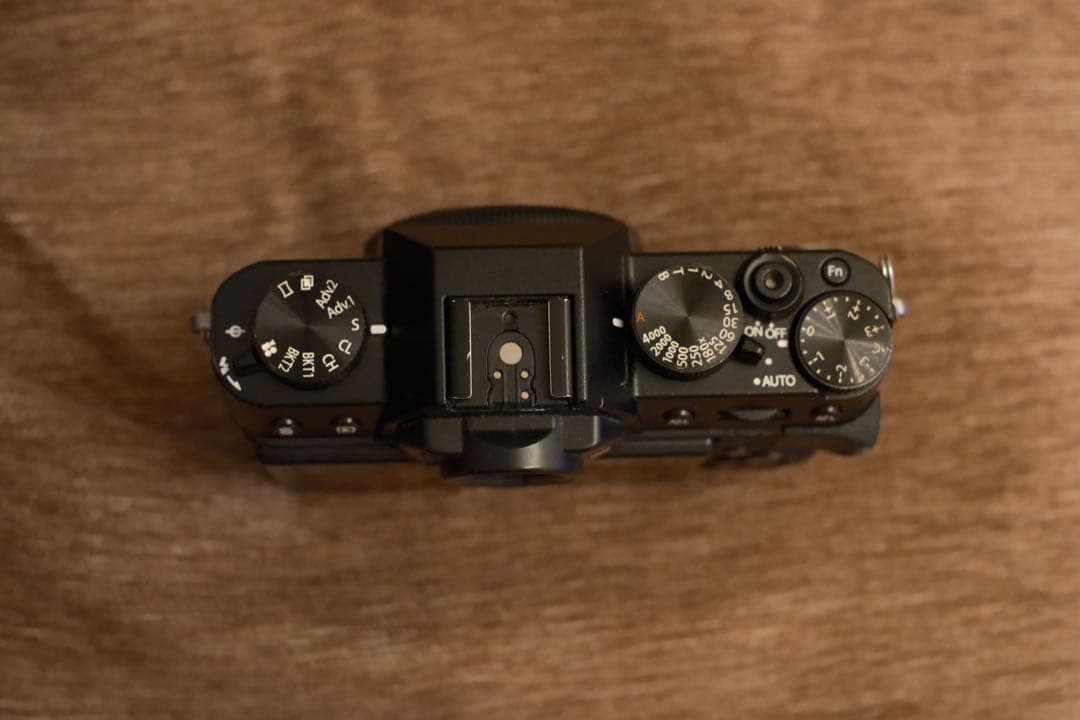 FUJIFILM X-T20 ミラーレスカメラ