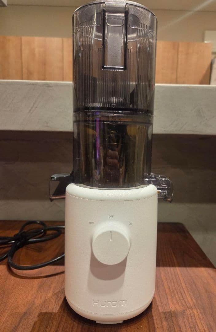 ヒューロム コールドプレス スロージューサー　H310A ホワイトHUROM