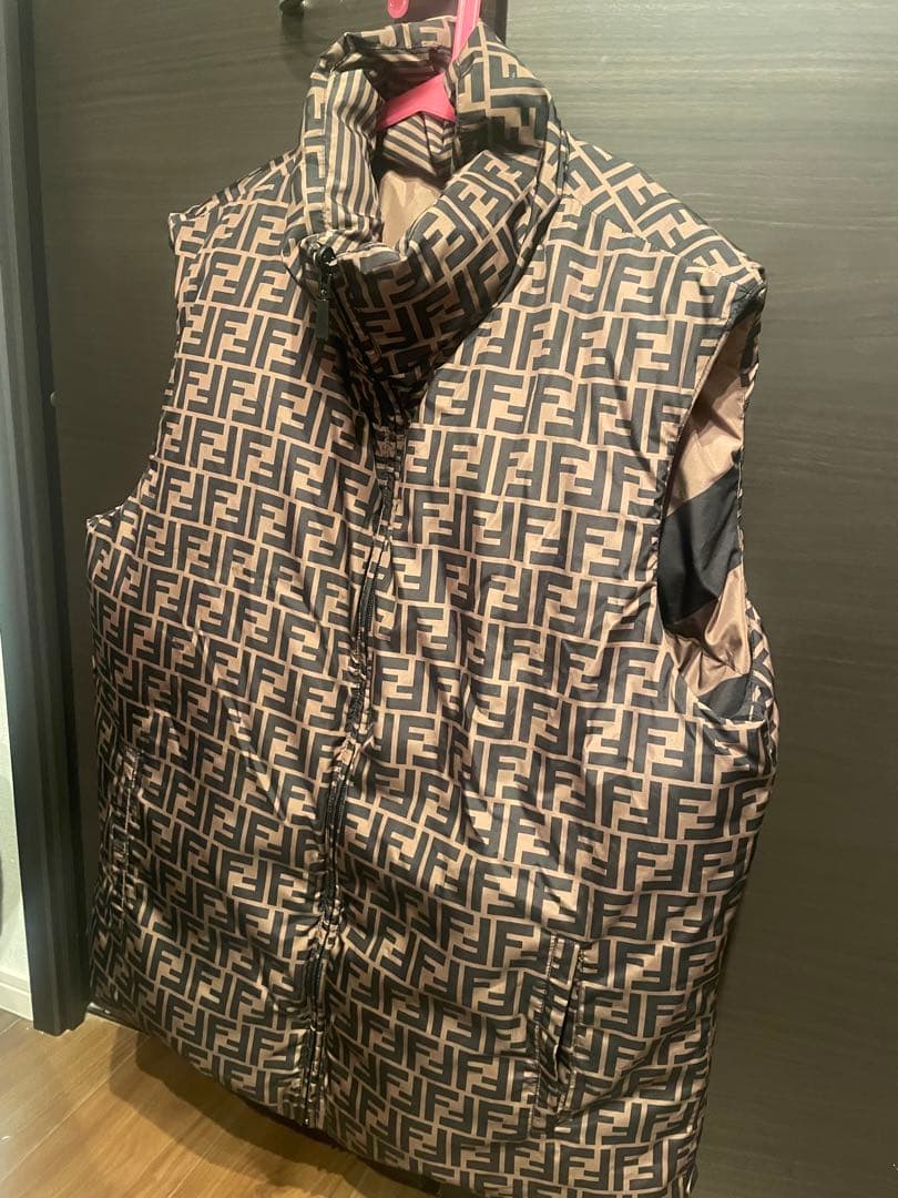 【カズ】FENDI ダウンベスト サイズ52