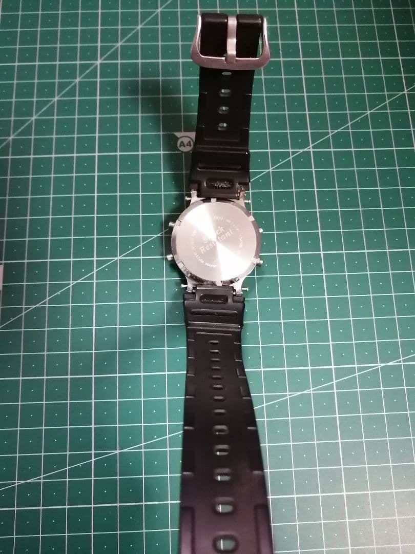 カシオ　G-shock DW-5600C 電池新品