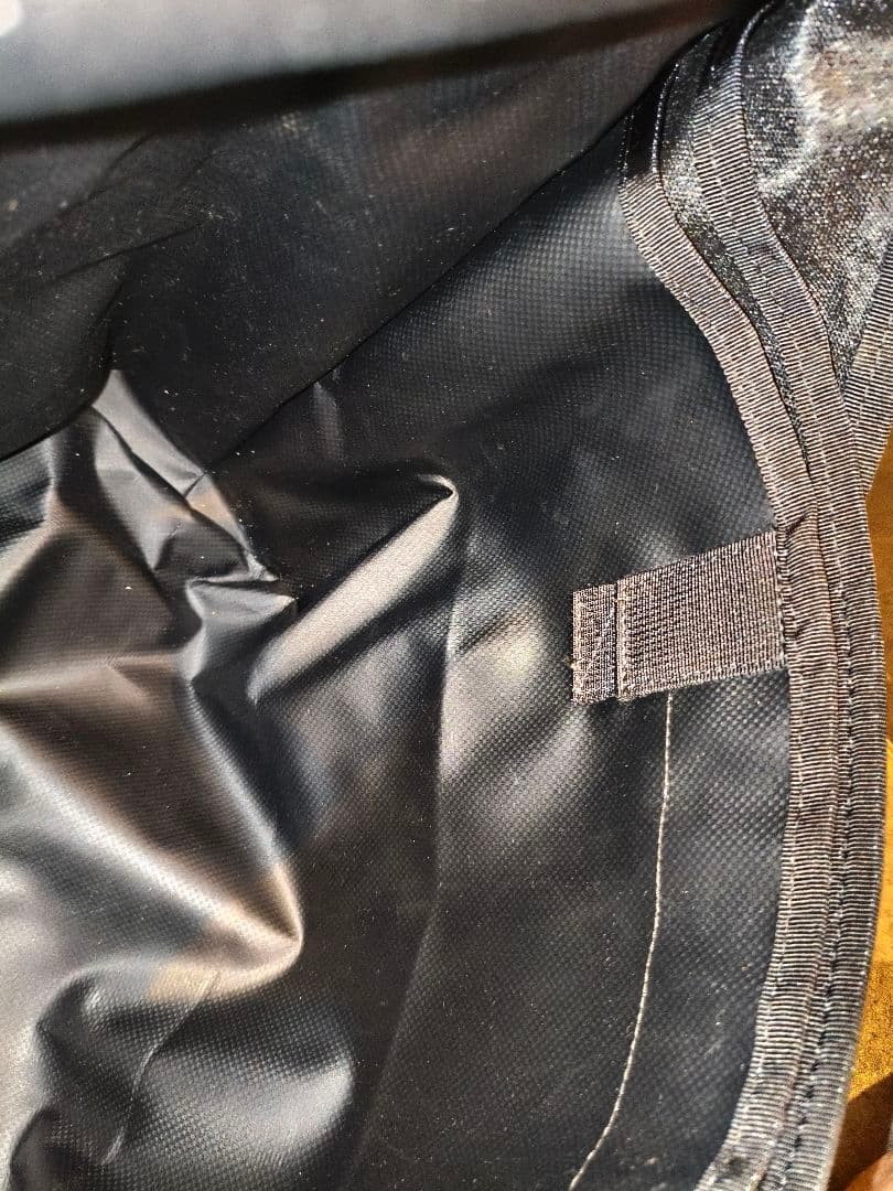 Chrome ブラック メッセンジャーバッグ　ショルダーバック　美品 26L