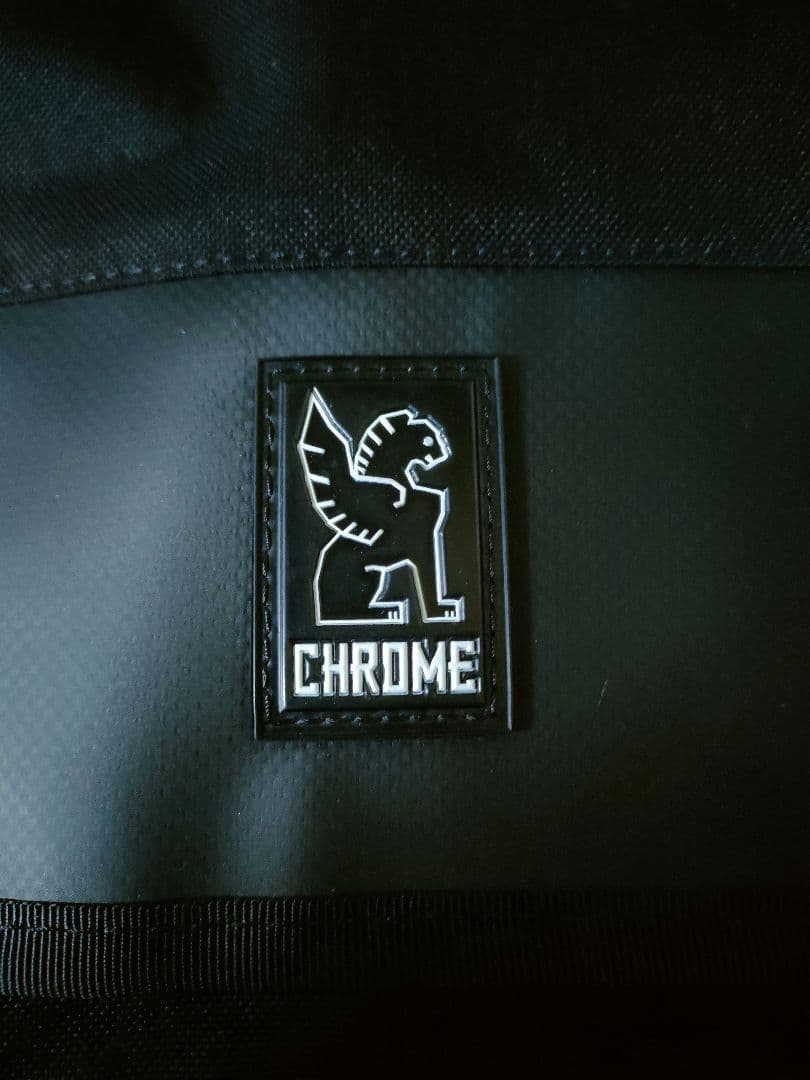Chrome ブラック メッセンジャーバッグ　ショルダーバック　美品 26L