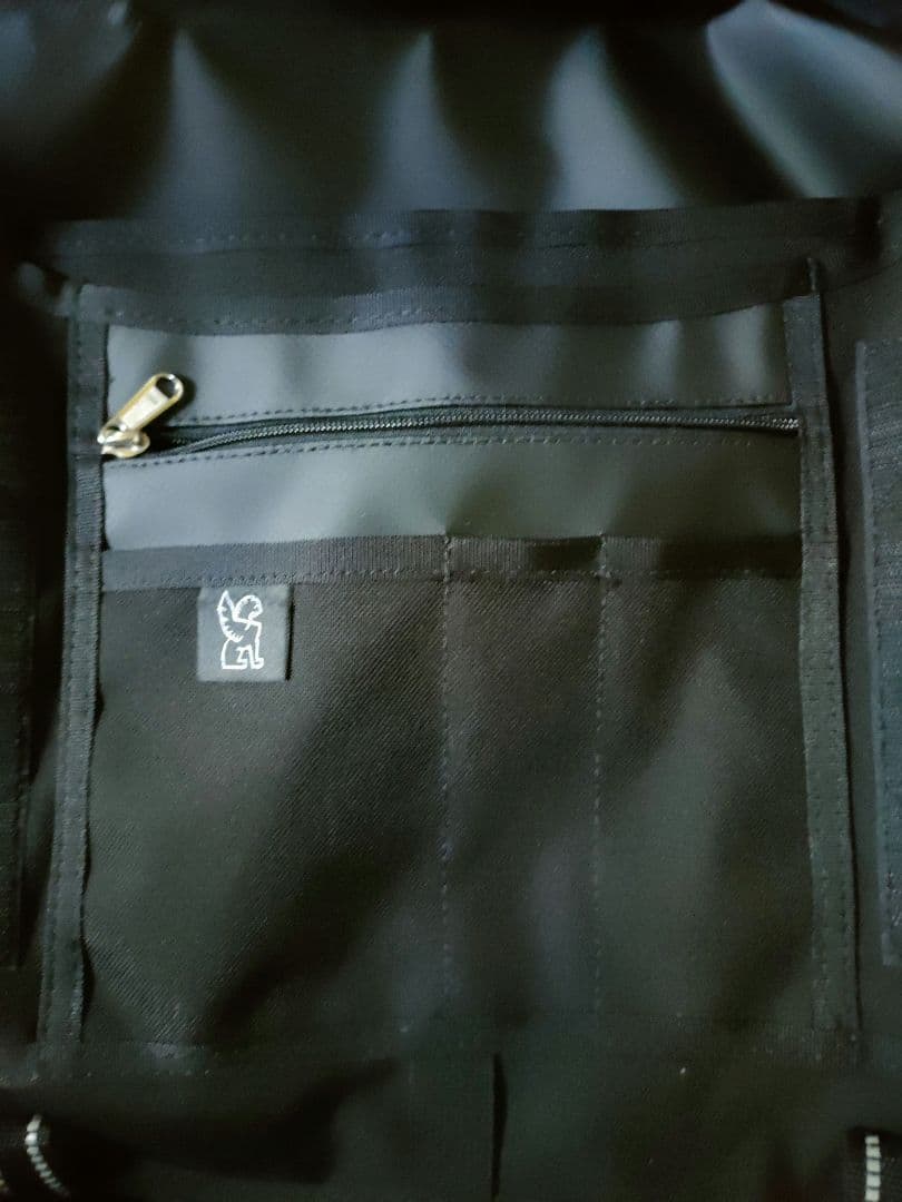 Chrome ブラック メッセンジャーバッグ　ショルダーバック　美品 26L