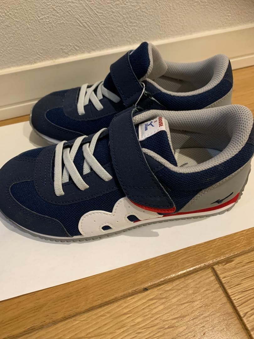 ミキハウス　ミズノスニーカー　20センチ