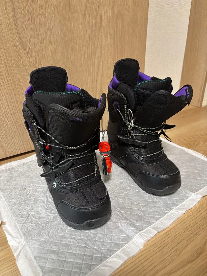 美品/BURTON RITUAL スノーボードブーツ 22.5cm