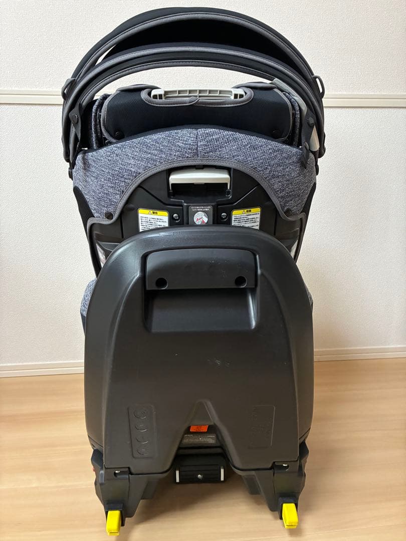 Aprica フラディアグロウ　Isofix
