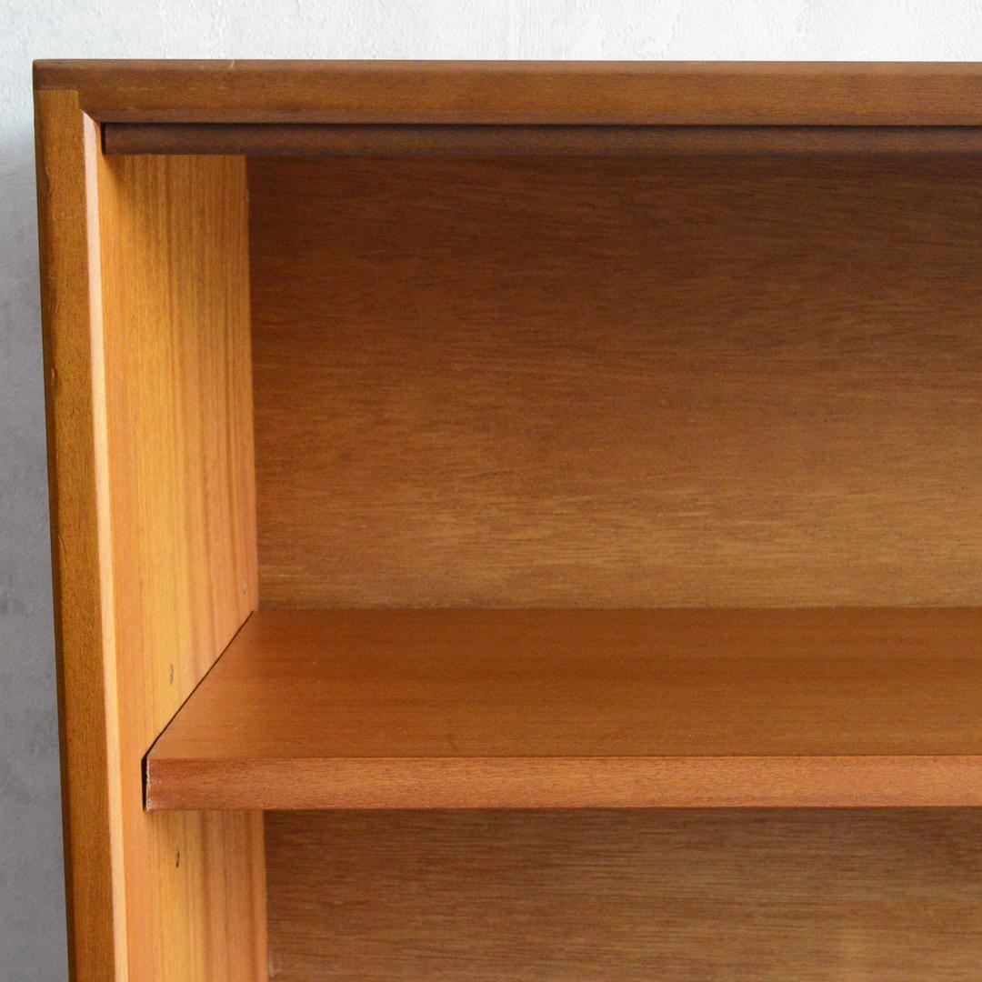 イギリスヴィンテージ ガラスキャビネット サイドボード ショーケース 飾り棚