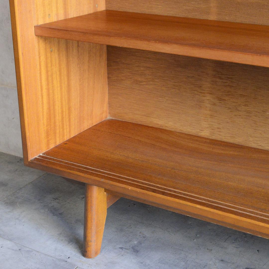 イギリスヴィンテージ ガラスキャビネット サイドボード ショーケース 飾り棚