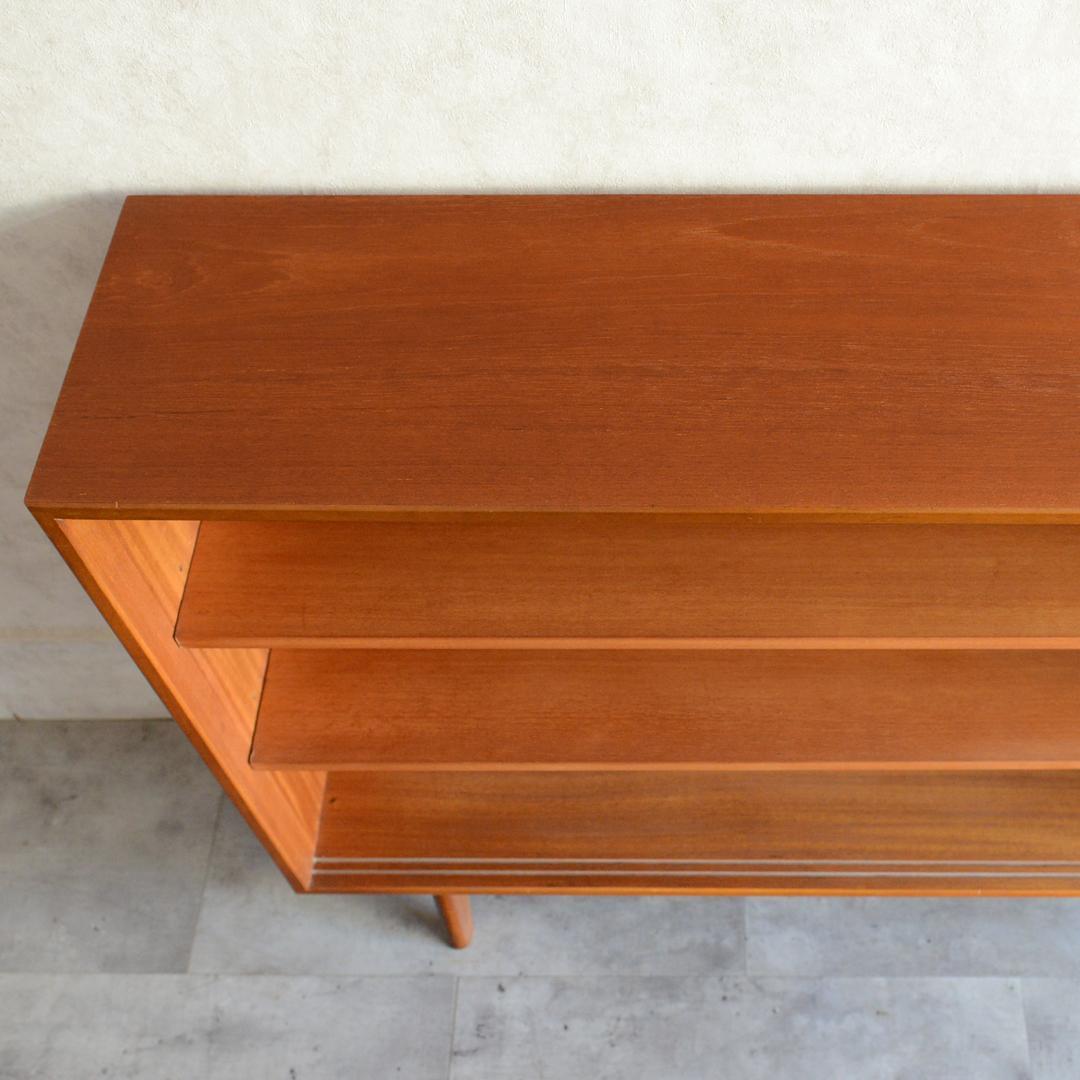 イギリスヴィンテージ ガラスキャビネット サイドボード ショーケース 飾り棚