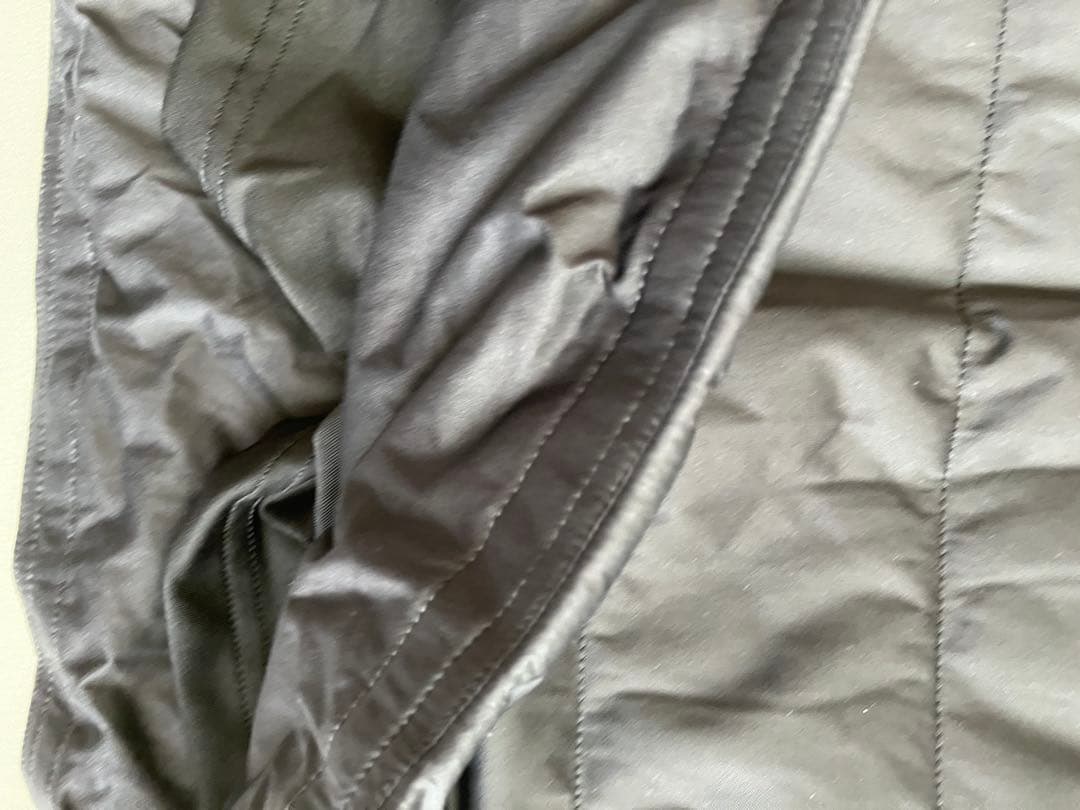 新品　激安　定価35200円　アディダスゴルフ　中わた　セットアップ　M