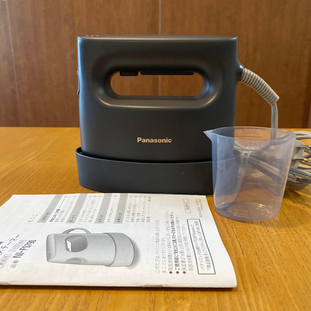 Panasonic NI-FS790 衣類スチーマー 2022年製 黒