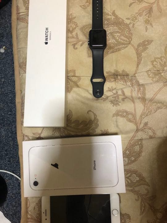 iPhone8とApplewatch