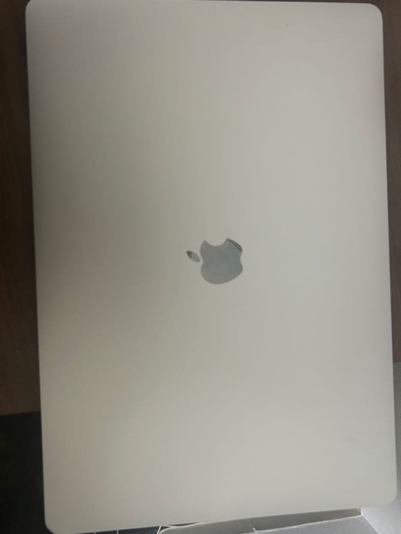 MacBook pro 16インチ　32GB シルバー
