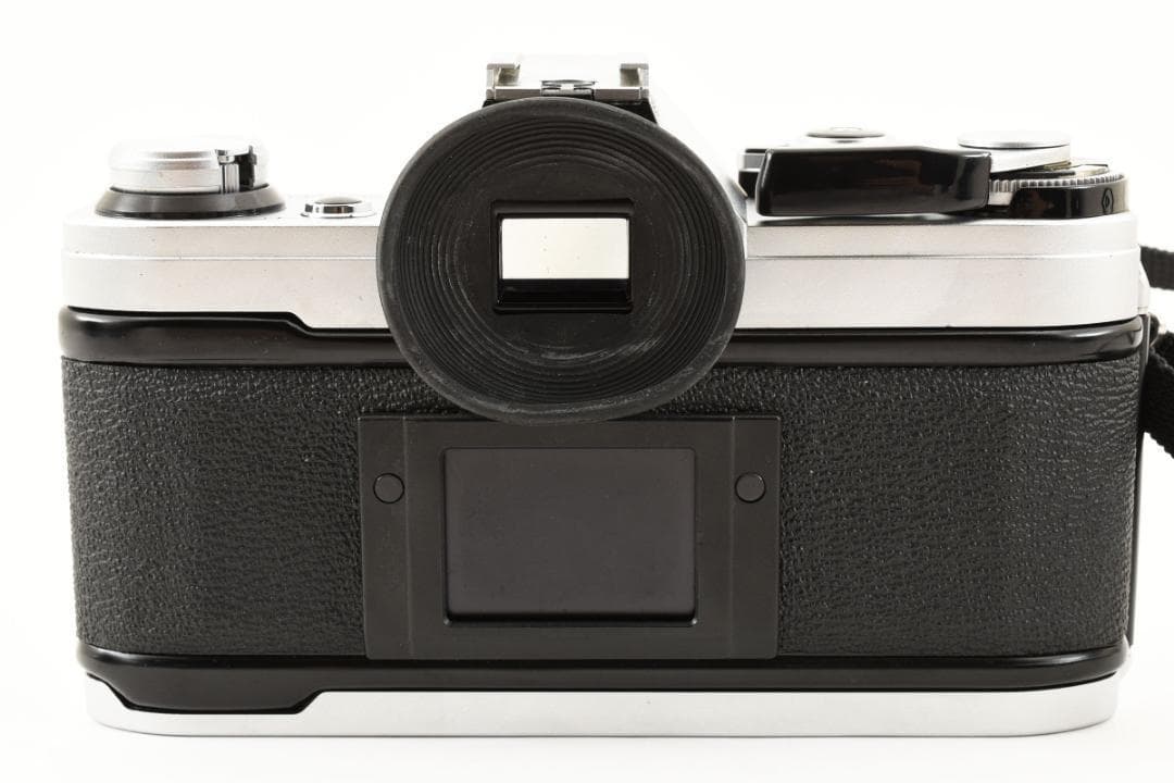 超美品 キャノン AE-1 シルバー フィルムカメラ モルト新品交換済 C713