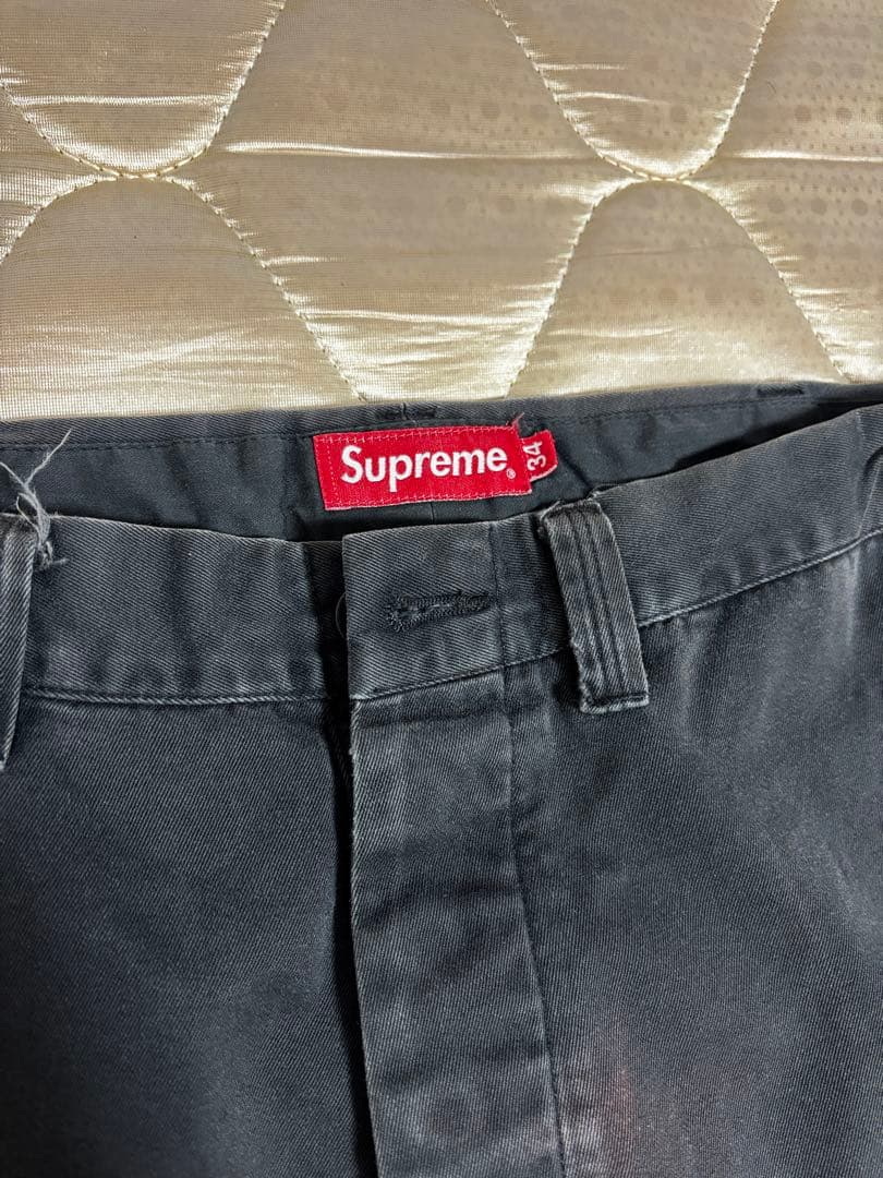 supreme チノパンツ