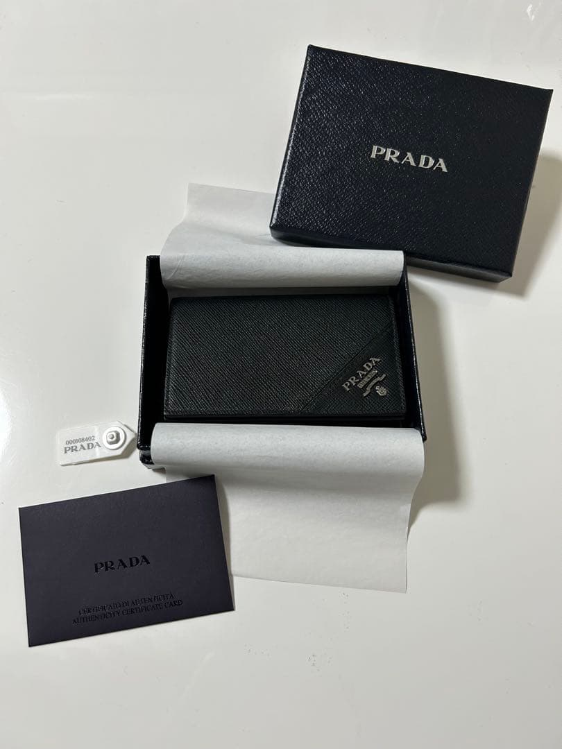 【美品】PRADAプラダ　サフィアーノ　ビジネスカード　名刺入れ