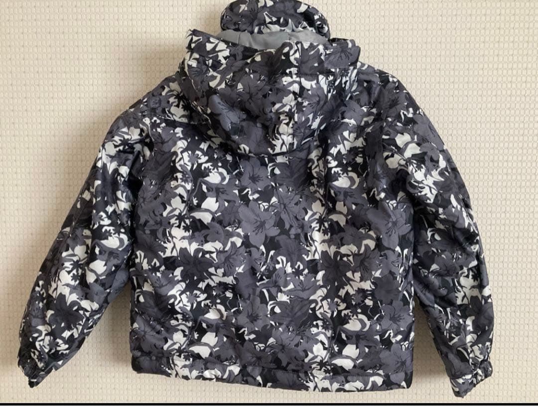 【美品/新品】キッズ130 スキースノボウェア&ゴーグルグローブ2set双子年子