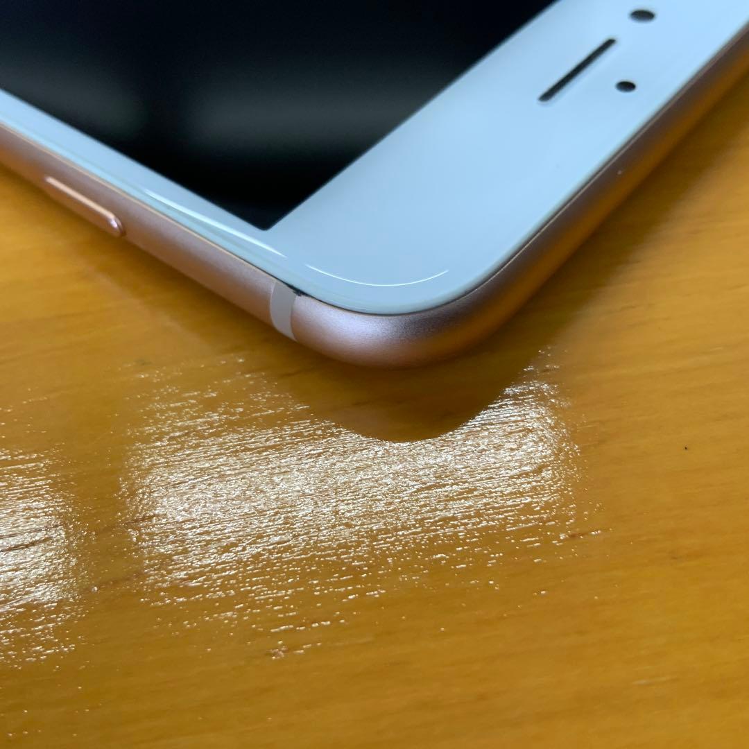 Apple iPhone 8 ゴールド 本体　アイフォン8