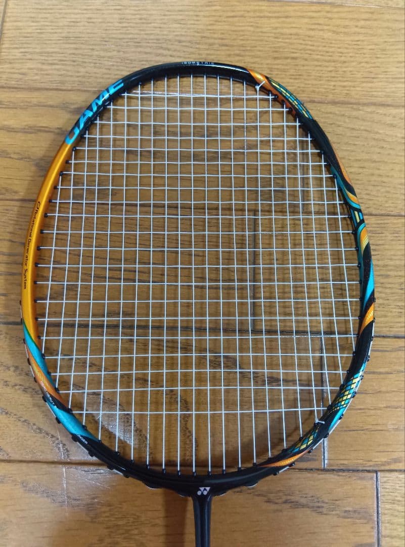 り様【美品】 【廃盤】YONEX アストロクス88D ゲーム 4U5