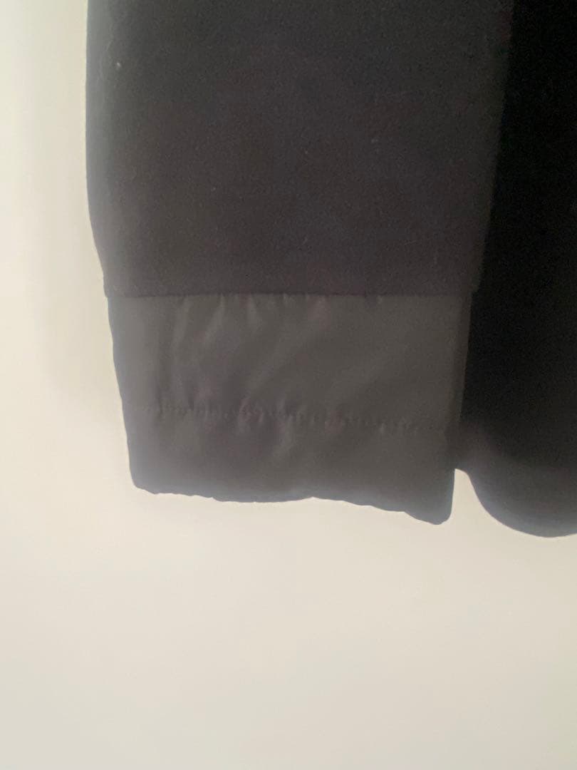 【新品未使用】フード付き黒ジャンパーコート ファー付きポケット