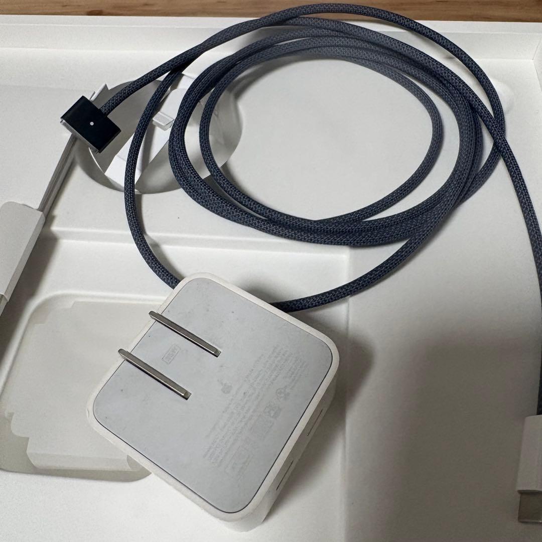 Apple MacBookAirミッドナイト M3 13インチ　16GB 512