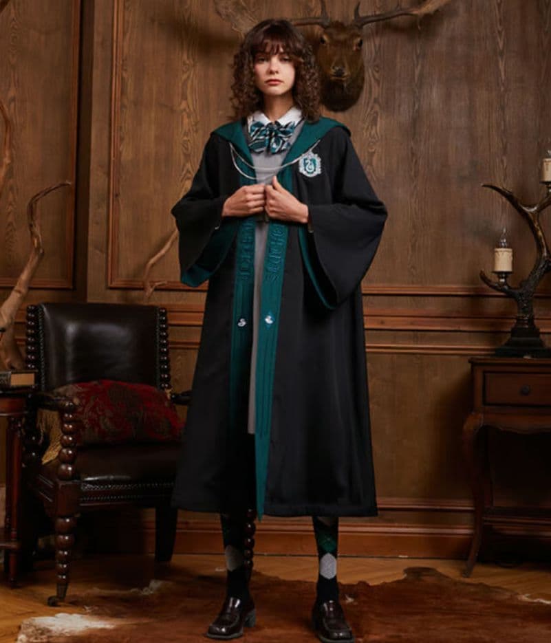 公式　ハリー・ポッター× 梗豆 KYOUKO 刺繍　ローブ　スリザリン