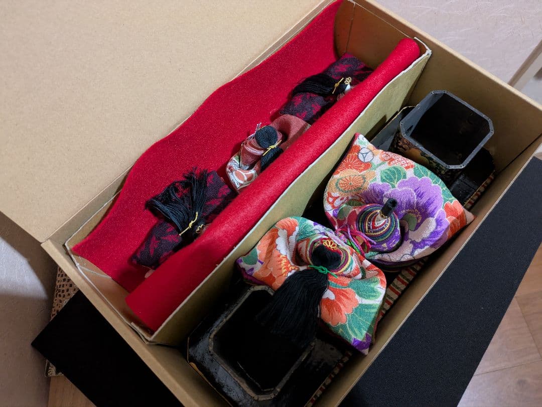 【bebemilmil】アンティーク縮緬の手作りお雛様三人官女付