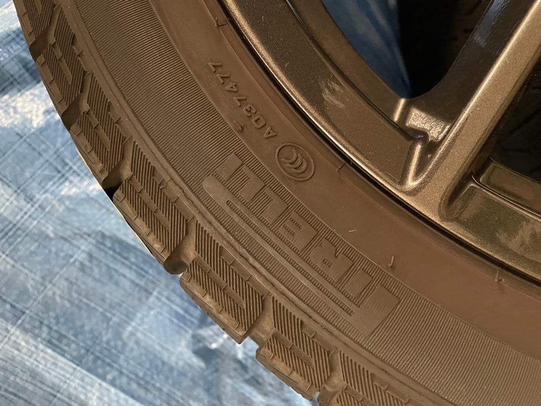 ＶＷ　GOLF Ｒ　スタッドレスタイヤ＋ホイール　17インチ