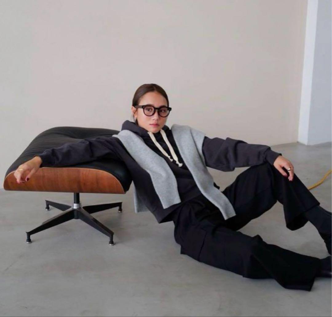 COELIE Vintage Inlayスウェットフーディー