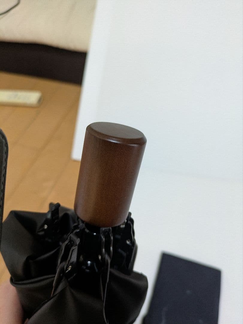 ★美品★サンバリア100 折りたたみ日傘２段折 大判 / 無地ネイビー