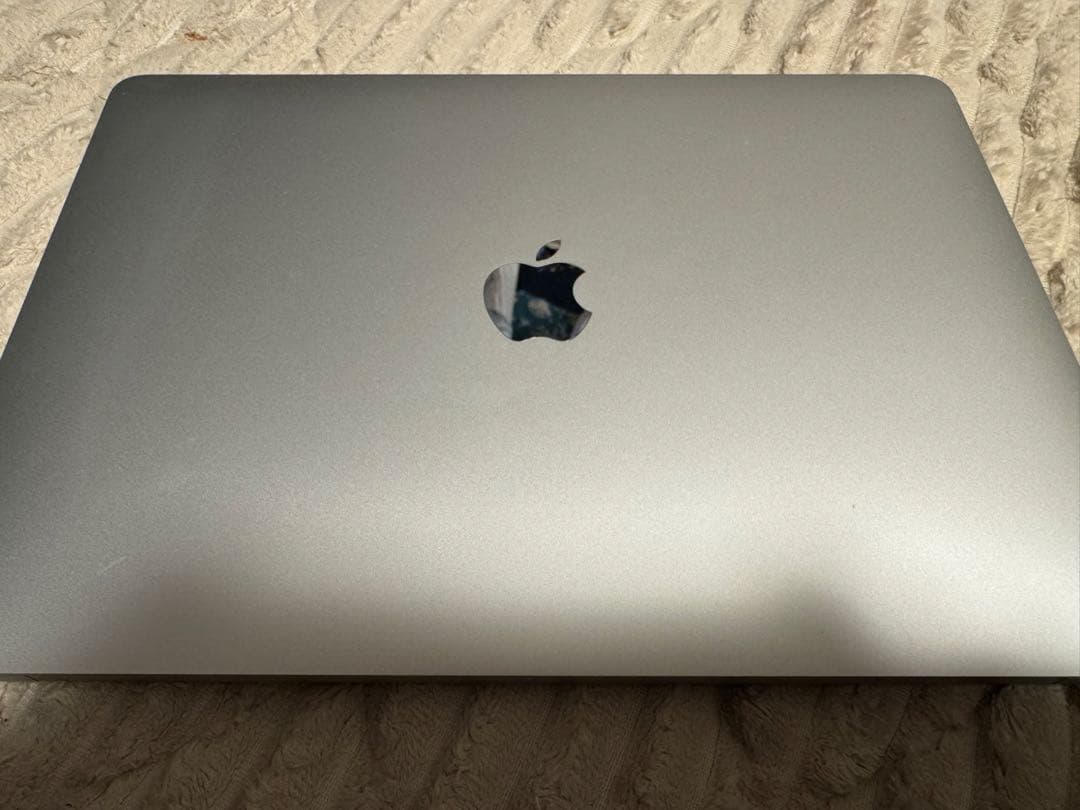 MacBook Air M1 13インチ 8GB 256GB A2337