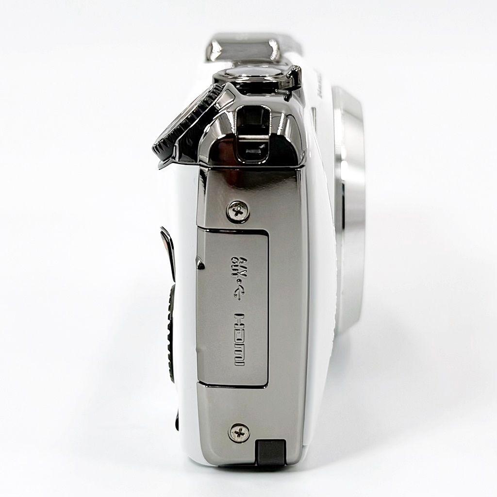 【美品】フジフイルム FinePix F550EXR ホワイト コンデジ カメラ