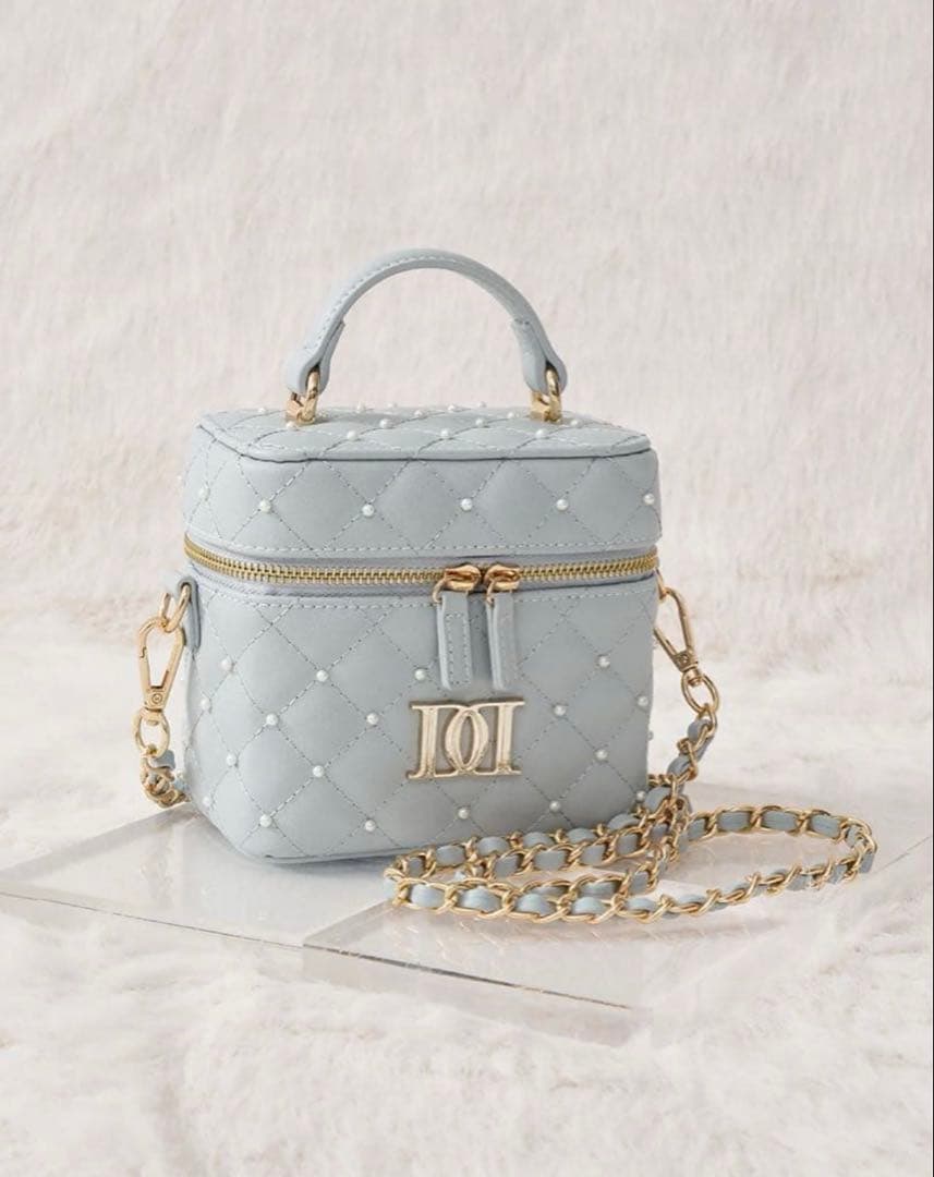 ♥️darich ダーリッチ キルティングパールスクエアミニバッグSAX♥️