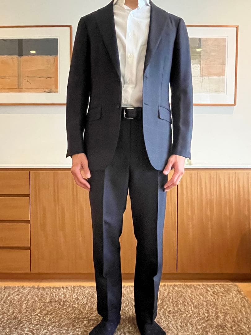 ビームスF★チャコールグレー スリムフィット ビジネススーツ