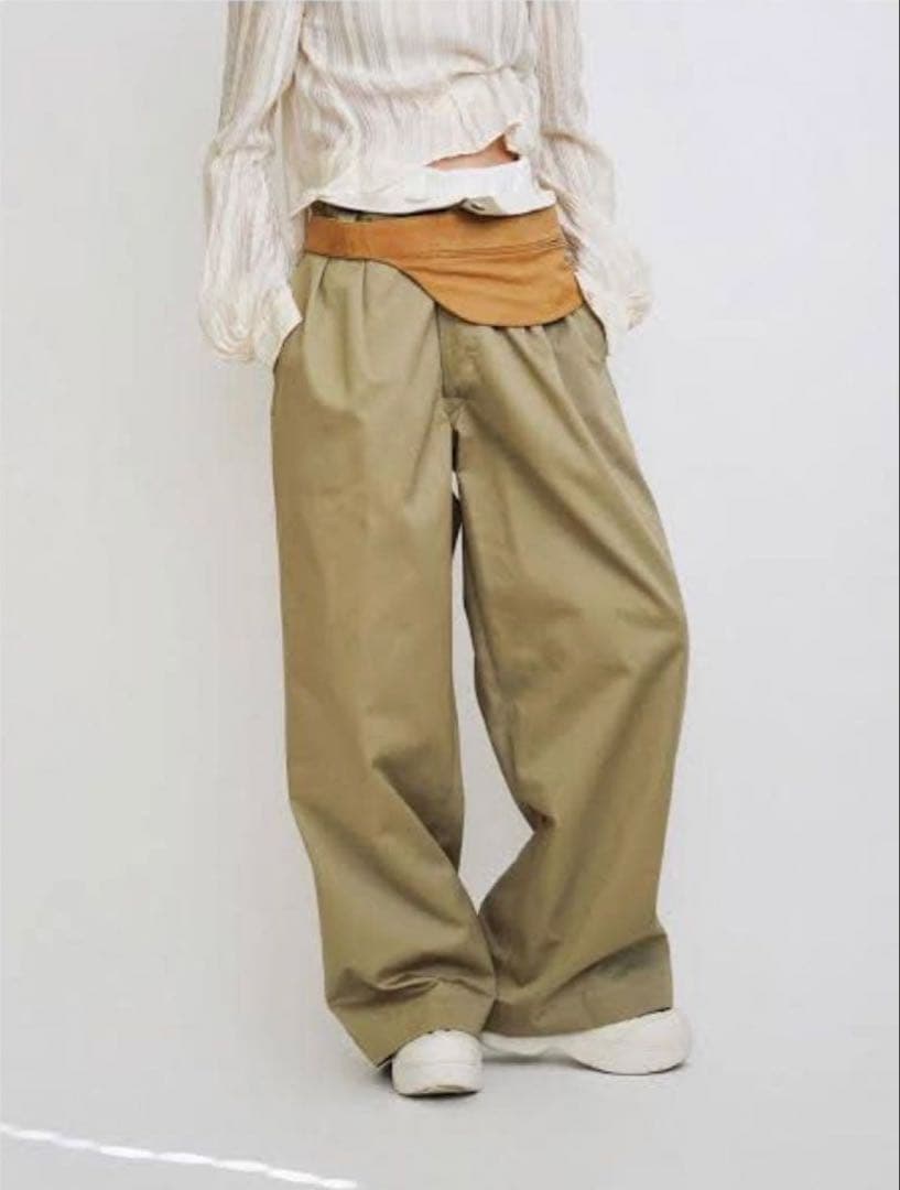 フミカウチダ UNIFORM WEAPON 2-TUCK PANTS 34