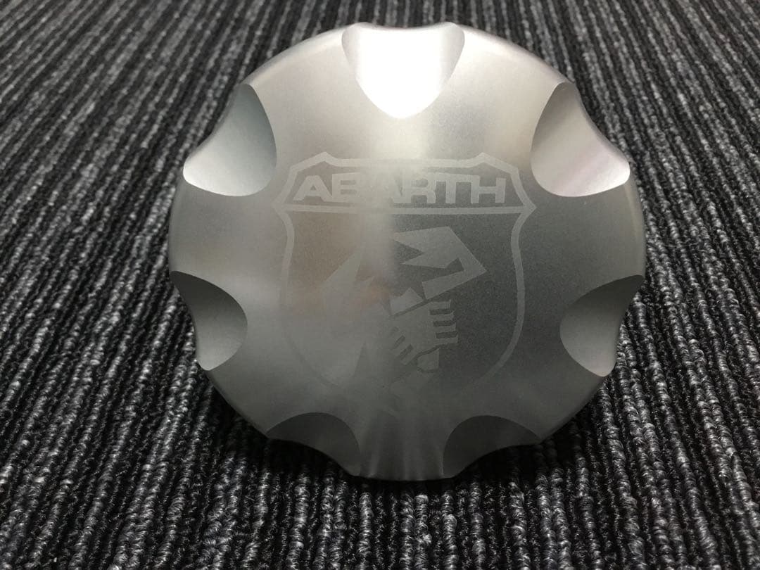 ABARTH 595 アバルト フューエルキャップ 500 ガソリンキャップ