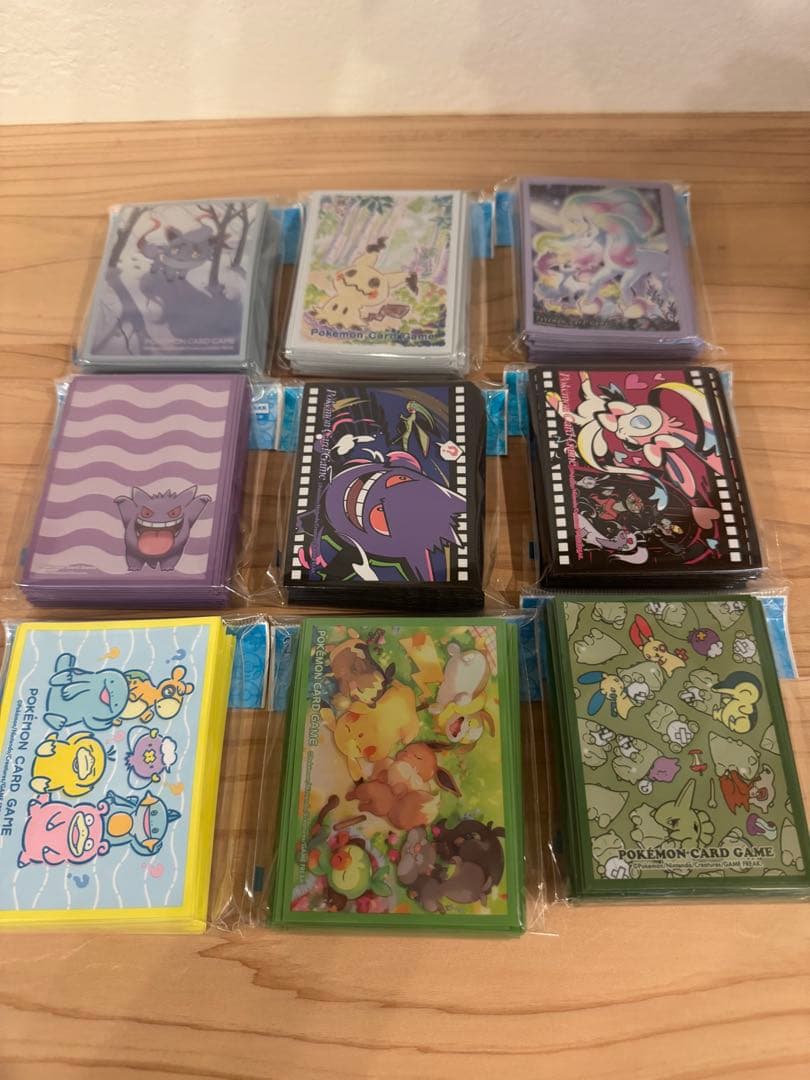 ポケモンカード　かわいいデッキシールド　スリーブ ９種
