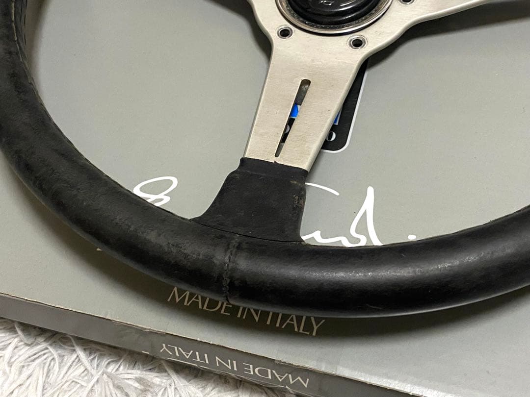 【NARDI】レザーステアリング　36Φ 【ナルディ】即決大歓迎