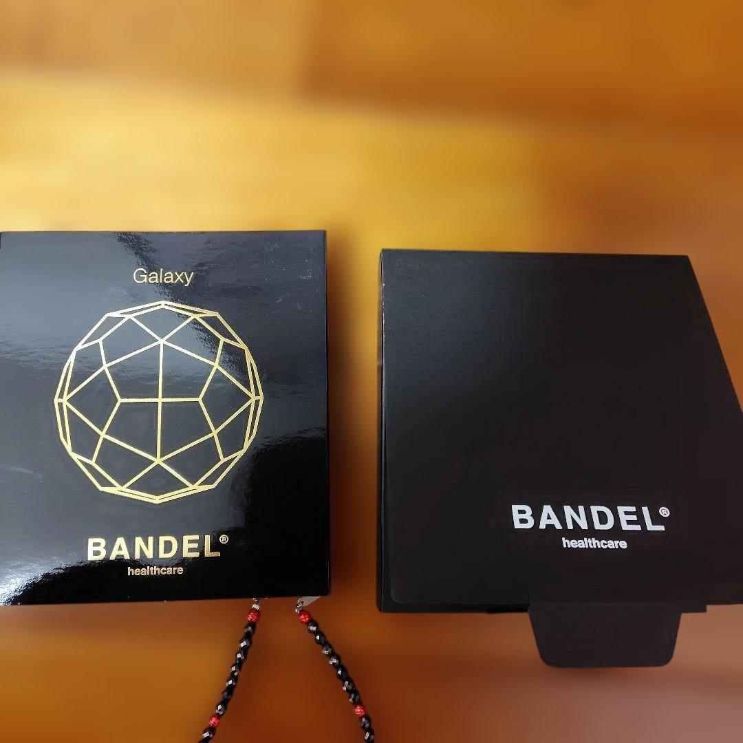 Bandel Galaxy ネックレス 黒と赤