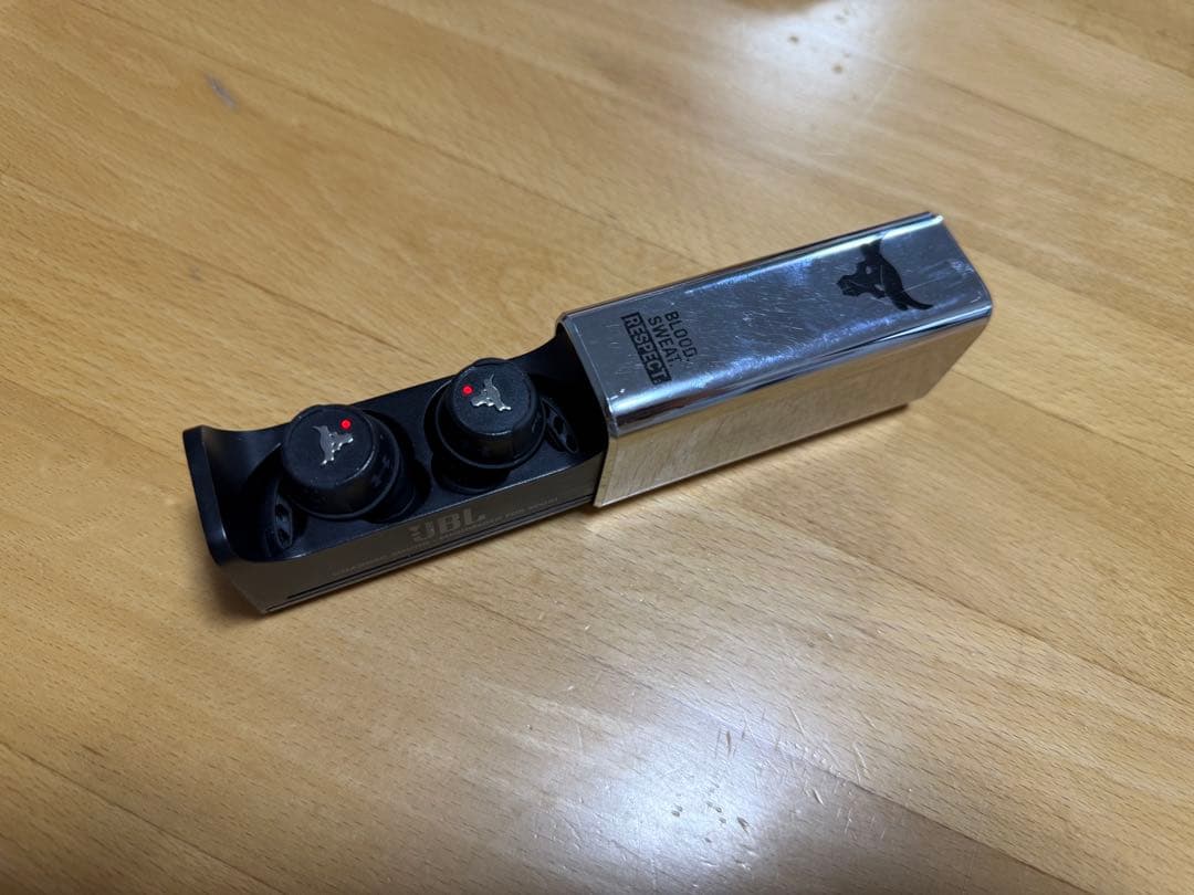 アンダーアーマープロジェクトロック　ワイヤレスイヤホン JBL